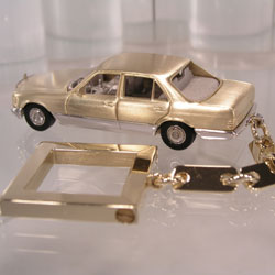 Mercedes Gold